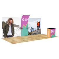 10x20 Trade Show Booth with Curved Media Wall