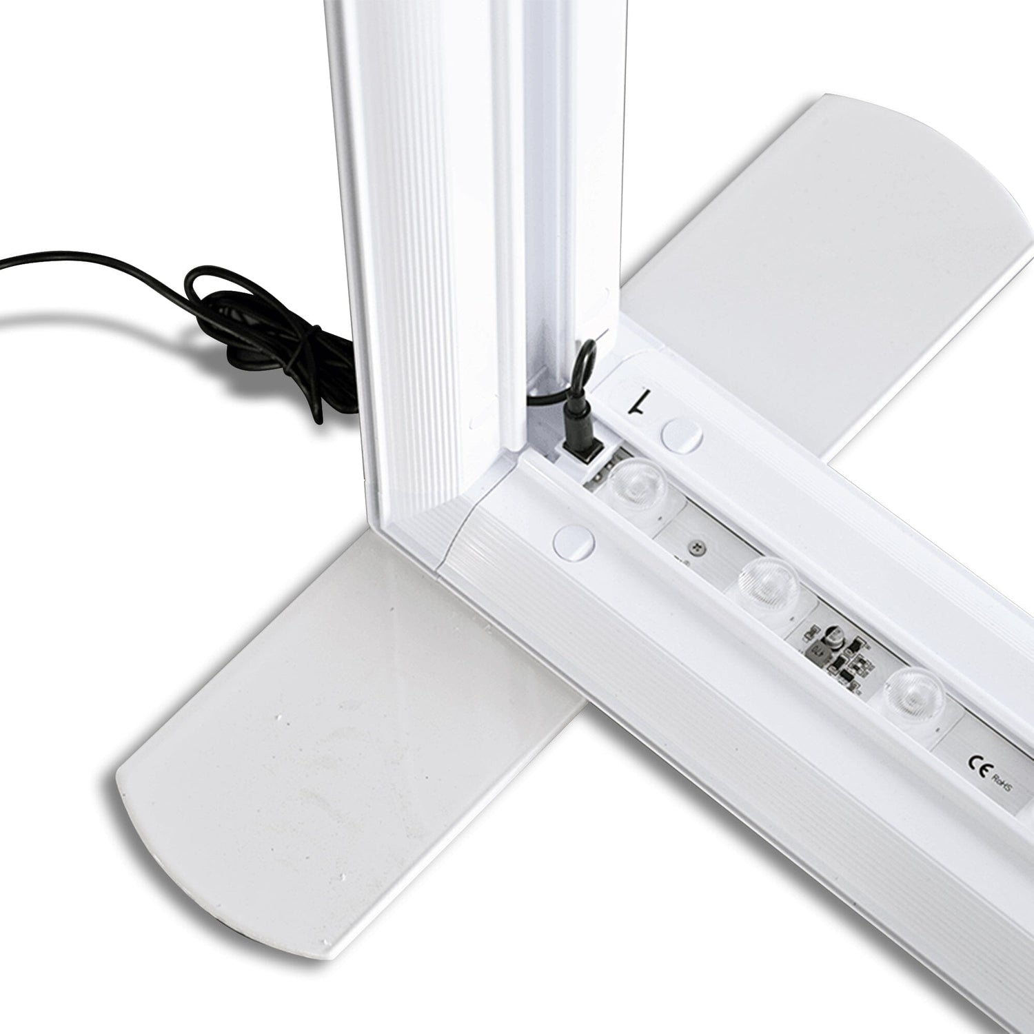 ts-shot-seg-SEG-Backlit-Trade-Show-Counter-4